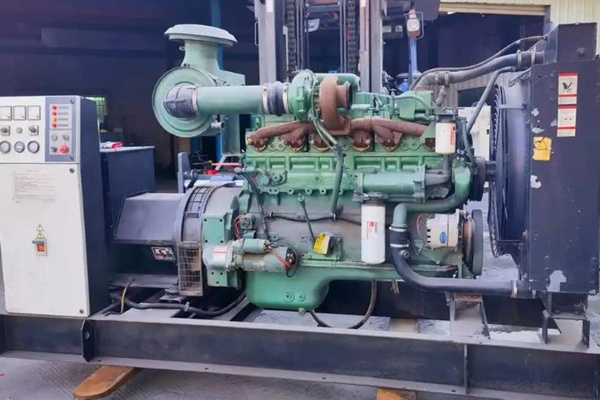 怎么從康明斯發(fā)電機(jī)組的機(jī)油壓力表看故障所在部位? 圖1